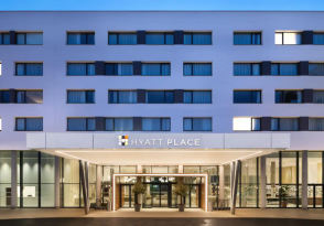 hyatt place façade