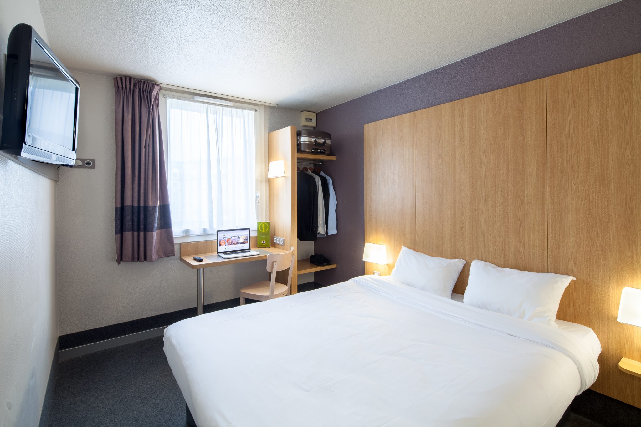 Where to sleep at a reasonable budget in Roissy?