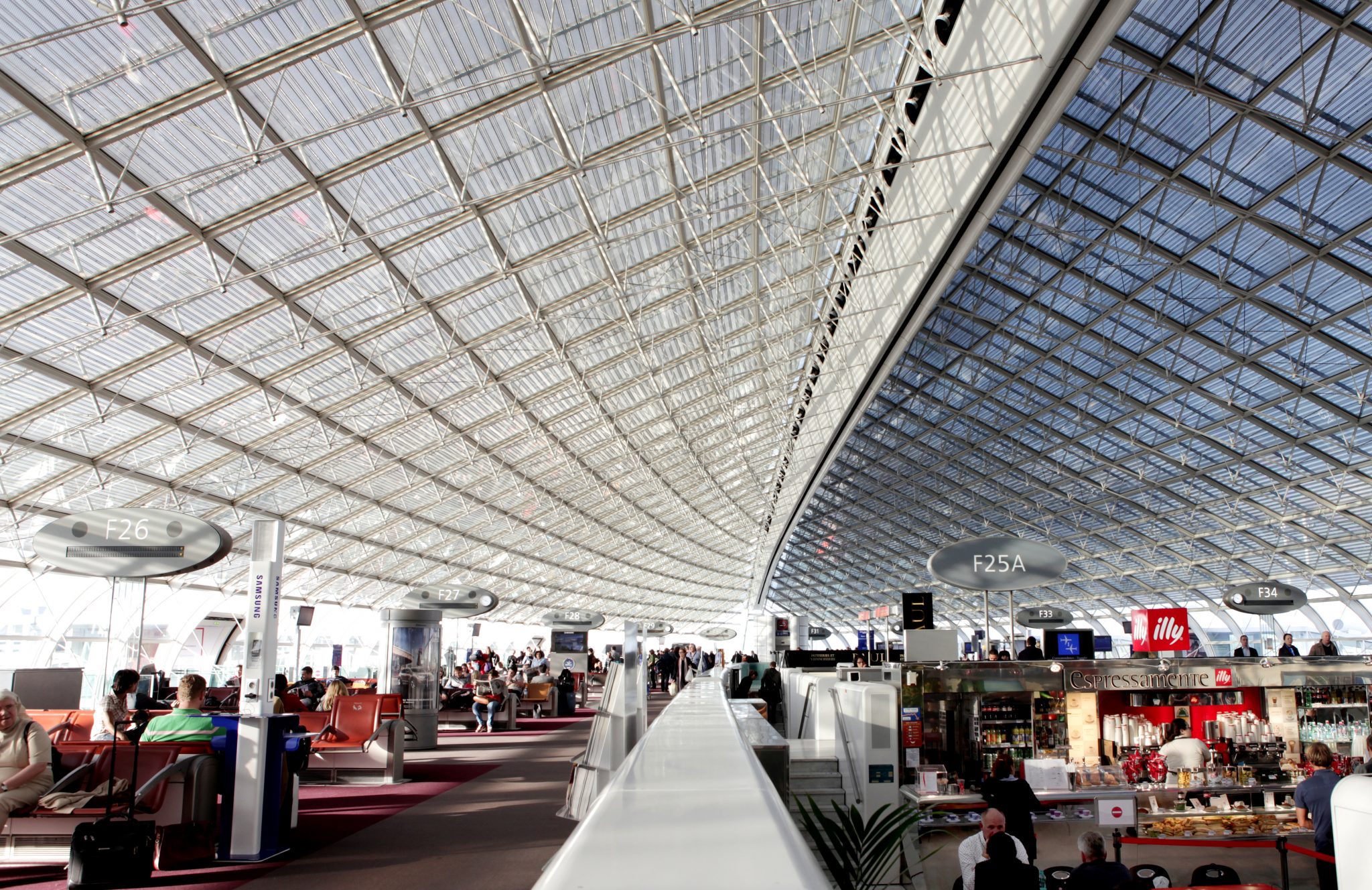 Charles de Gaulle airport terminals • Grand Roissy Tourisme