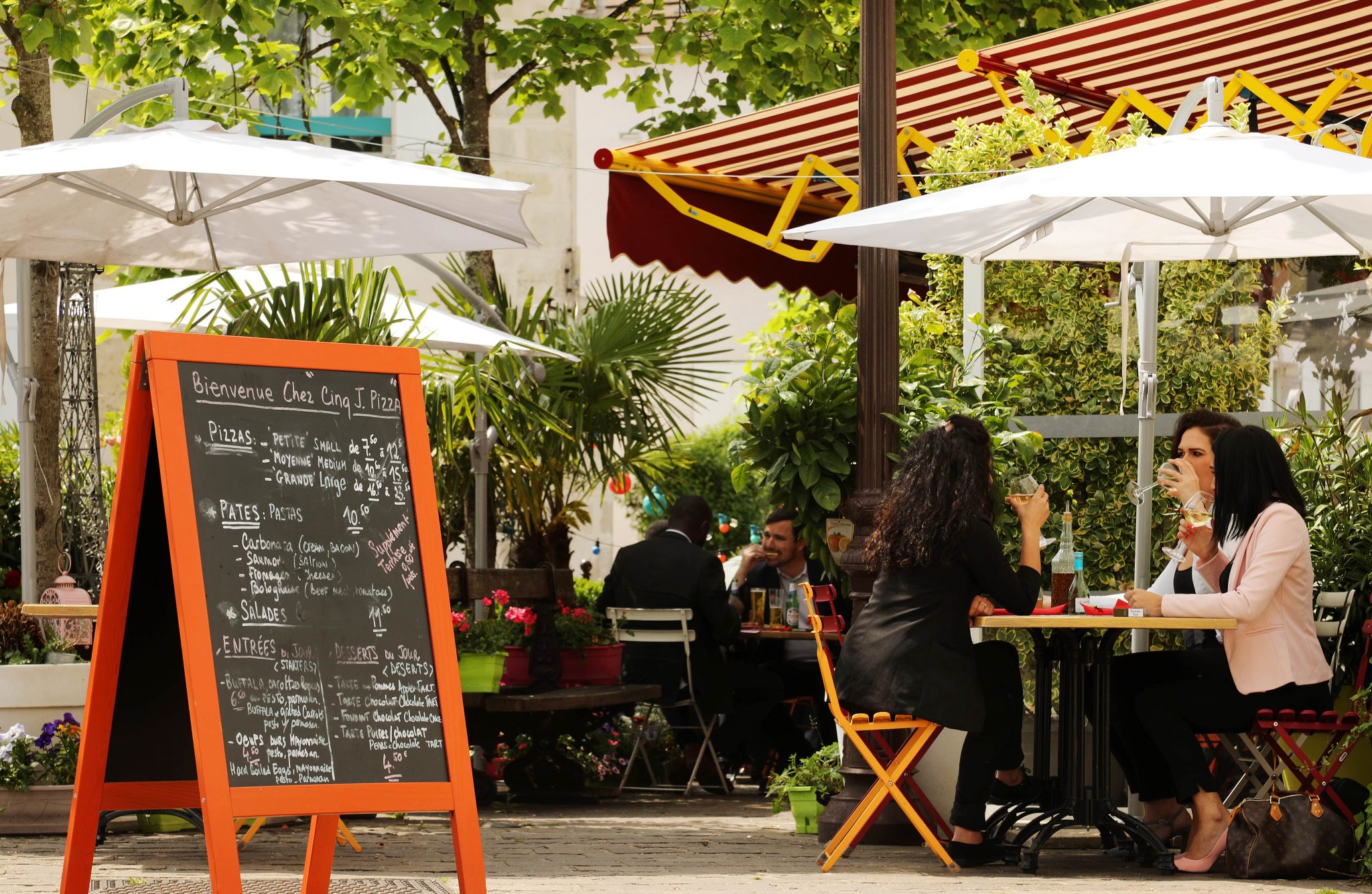 terrasse+commerce+clients