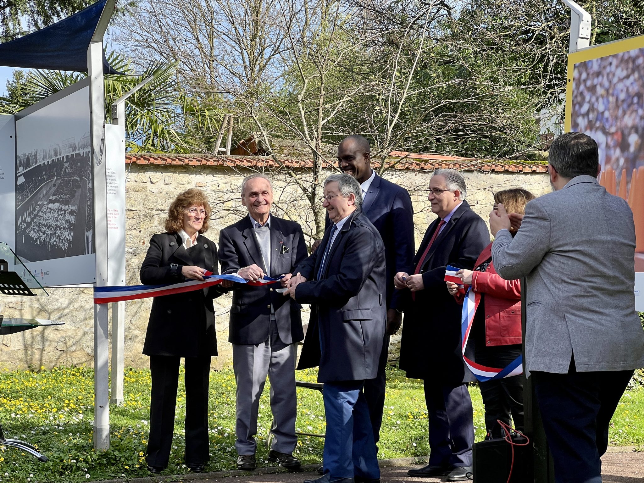 Exitosa inauguración de “La emoción de los juegos” en Roissy en Francia
