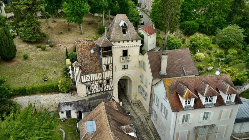Luzarches