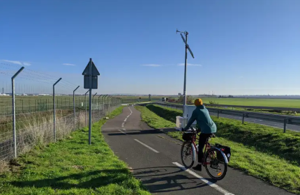 CDG à vélo : itinéraires et découvertes