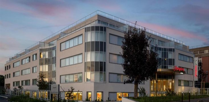 Hampton by Hilton CDG : l&rsquo;accueil fluide et chaleureux au service des affaires
