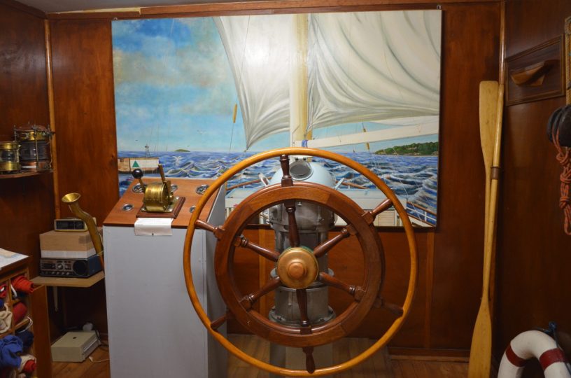 salle où on peut prendre la barre