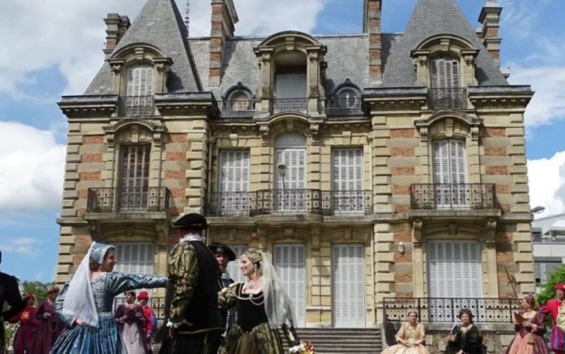 Coup de théâtre ! Le destin d&rsquo;une duchesse au Château d&rsquo;Écouen