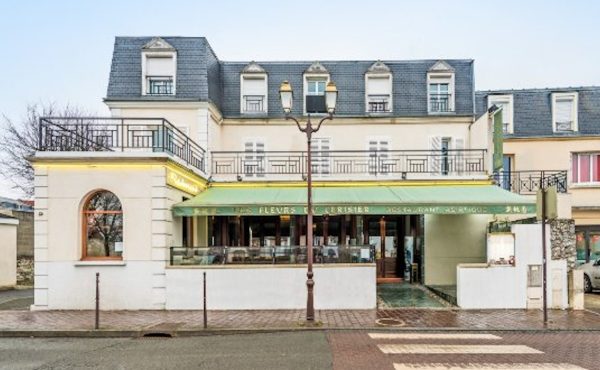 Les Fleurs de cerisier, Roissy-en-France