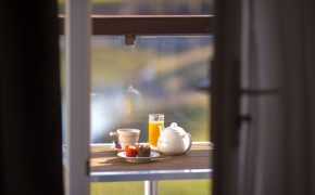 Petit déjeuner en chambre