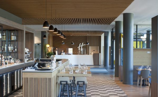 Le Restaurant Palm – Holiday Inn Paris CDG Airport