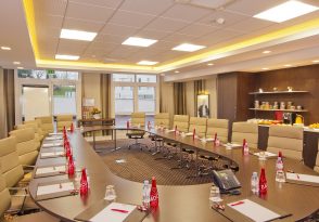 City Résidence Paris CDG AIRPORT. – salle de séminaire