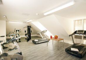 City Résidence Paris CDG AIRPORT. – Salle de sport