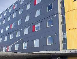 Standing Hôtel Suites