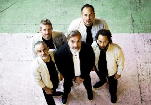 Electro Deluxe – Concert