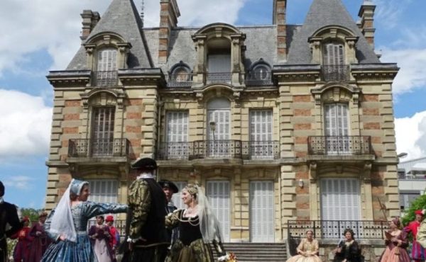 Coup de théâtre ! Le destin d’une duchesse