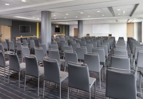 MR-Lindbergh1+2+3TheatreSetup