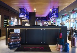 Hotel Moxy : Wow reception